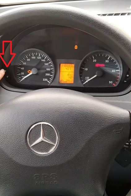 cambiar hora mercedes benz2